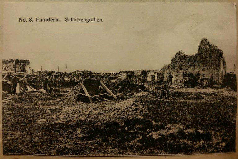 035 Flandres - tranchées