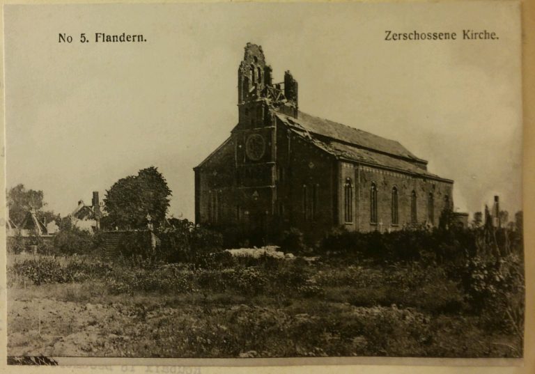 071 Flandres - Eglise écrasée